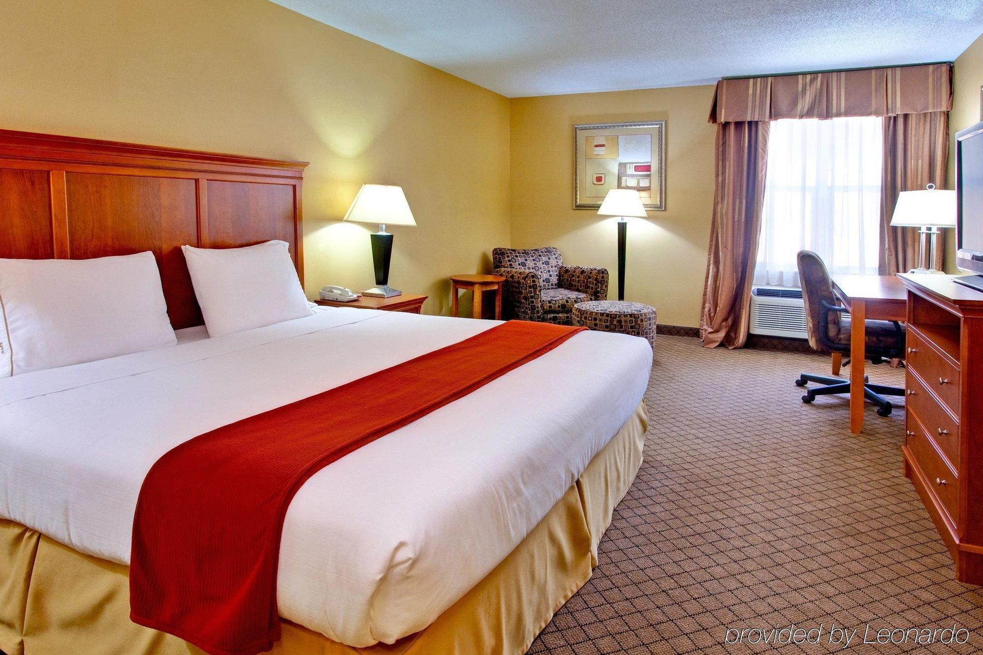 Holiday Inn Express Hurricane Mills Waverly By Ihg Exterior foto